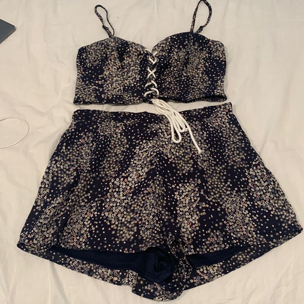 2 Piece Set
